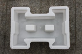 預(yù)制護(hù)坡模具該怎么養(yǎng)護(hù)？